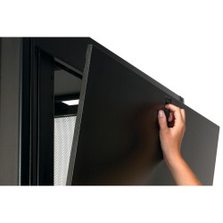 apc-armoire-netshelter-sx-noir-19-baie-42u-x-600-l-x-1070-p-portes-panneaux-lateraux-inclus-34.jpg