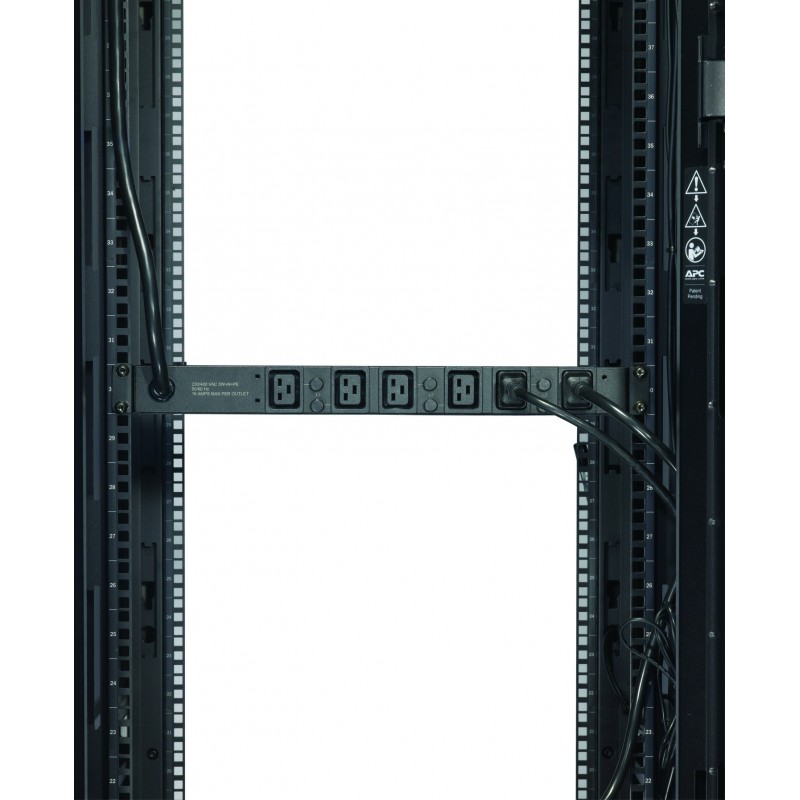 apc basic rack  pdu ap7526 unite  de  distribution d energie 