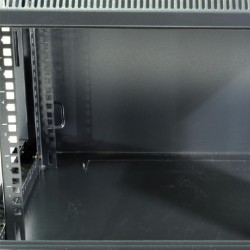 mcl-9cm7-12u-600-chassis-de-reseaux-noir-3.jpg